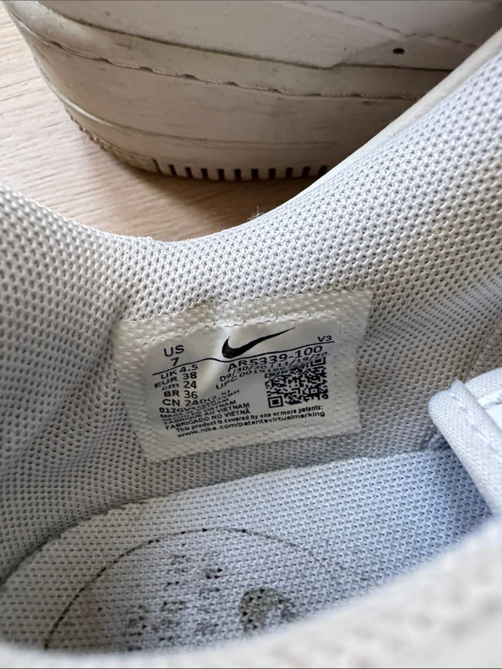 Nike Women’s Off-White Cream Low-Top Sneakers platform